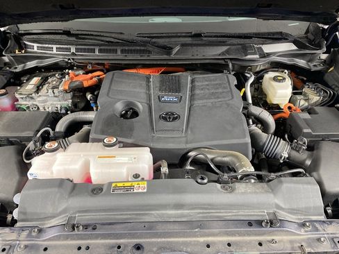 Used 2024 Toyota Tundra Platinum w/ TRD Off-Road Package image 11