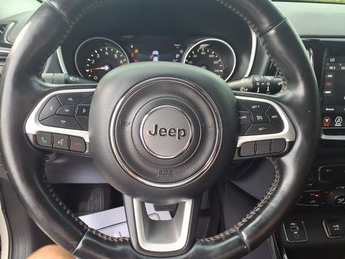 Used 2020 Jeep Compass Limited FWD image 7
