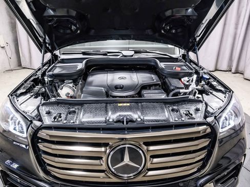 Used 2025 Mercedes-Benz GLS 450 4MATIC image 27