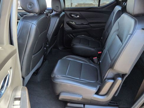 Certified 2023 Chevrolet Traverse LT image 20