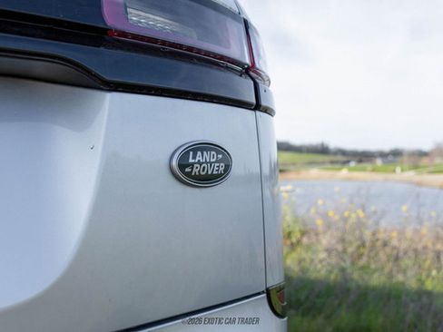 Used 2023 Land Rover Range Rover Velar R-Dynamic S image 89