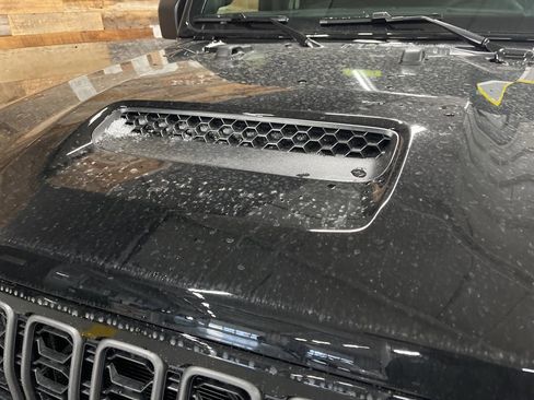 New 2026 Jeep Gladiator Sport image 9