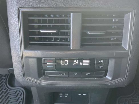 Certified 2023 Volkswagen Atlas SE FWD image 14