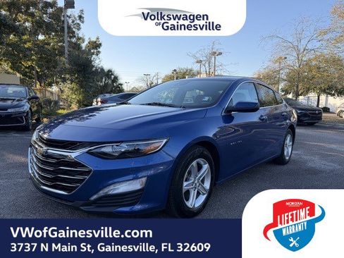 Used 2023 Chevrolet Malibu LT image 3