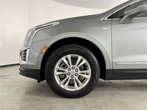 Certified 2025 Cadillac XT5 Luxury image 34