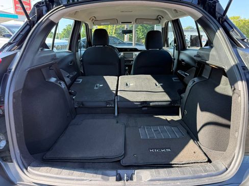 Used 2018 Nissan Kicks SV w/ Exterior Package FWD image 14
