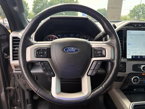 Used 2022 Ford F250 Lariat w/ Black Appearance Package AWD/4WD image 14