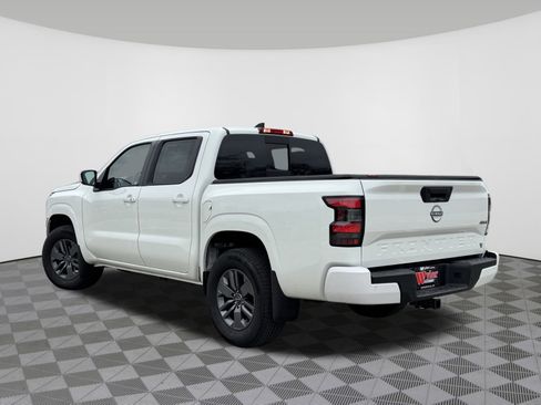 Certified 2025 Nissan Frontier SV w/ SV Convenience Package image 17