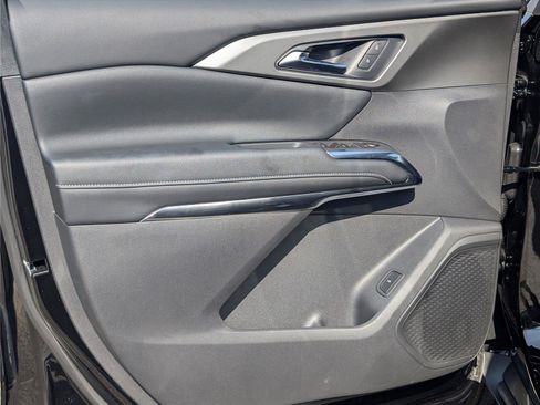 New 2026 Chevrolet Traverse LT w/ Driver Confidence Package image 14