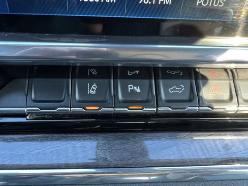 Used 2024 Chevrolet Silverado 2500 LTZ w/ LTZ Convenience Package image 45