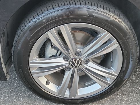 Used 2024 Volkswagen Jetta SE FWD image 7