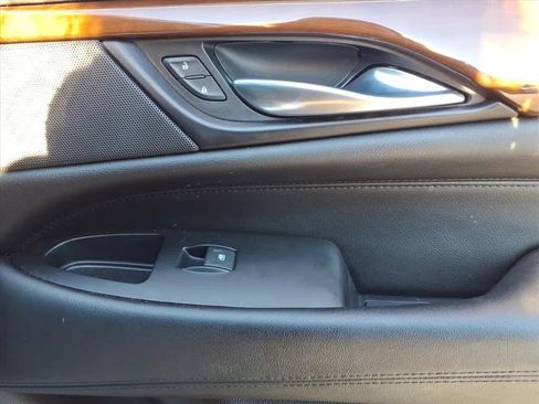 Used 2018 Cadillac Escalade Premium Luxury image 12