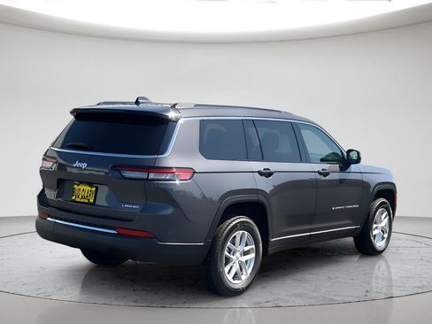 New 2025 Jeep Grand Cherokee L Laredo w/ Luxury Tech Group I AWD/4WD image 3