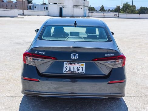 Certified 2024 Honda Civic Touring image 5