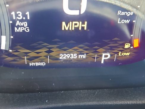 Used 2023 Jeep Wrangler Unlimited Sahara w/ Cold Weather Group AWD/4WD image 14