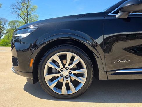 Used 2021 Buick Envision Avenir w/ Technology Package II AWD/4WD image 32