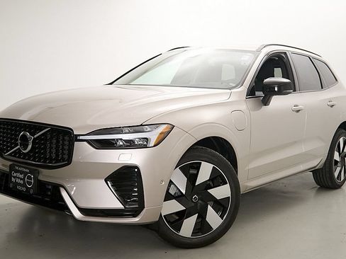 Certified 2025 Volvo XC60 T8 Plus w/ Protection Package Premier AWD/4WD image 2