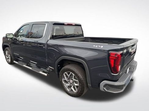 Used 2024 GMC Sierra 1500 SLE image 4