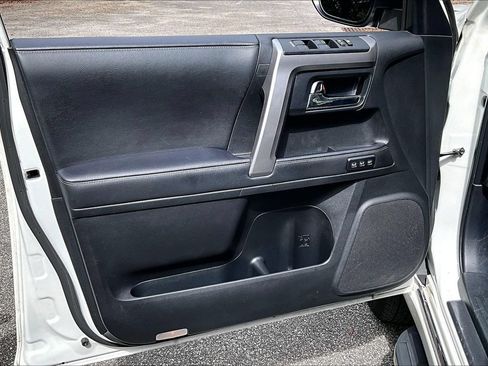 Used 2023 Toyota 4Runner Limited RWD image 17