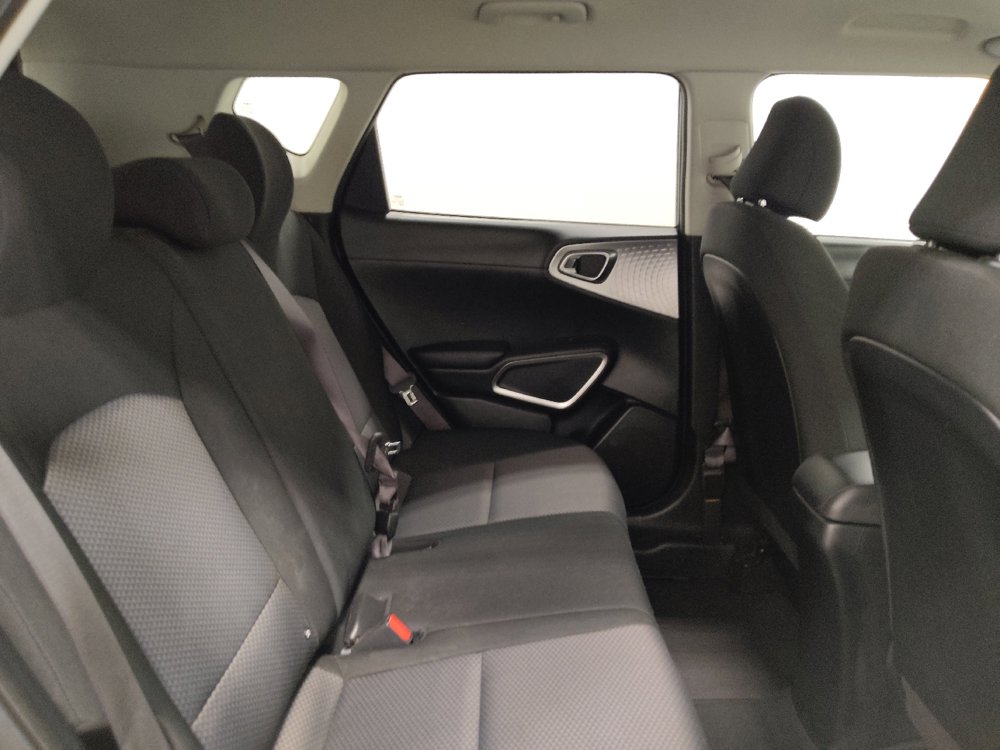 Used 2022 Kia Soul LX FWD image 19