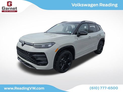 New 2026 Volkswagen Tiguan SE R-Line image 1