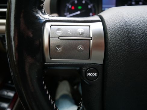 Used 2018 Lexus GX 460 image 26