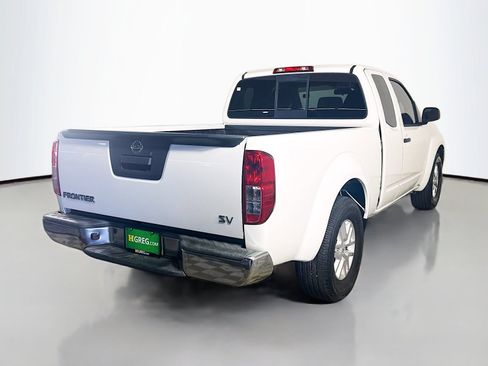 Used 2019 Nissan Frontier SV RWD image 7