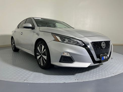 Used 2022 Nissan Altima 2.5 SV image 7