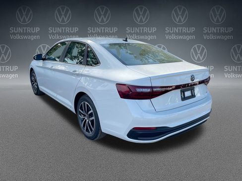 New 2025 Volkswagen Jetta SE image 29
