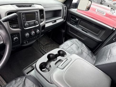 Used 2018 RAM 2500 Tradesman w/ Chrome Appearance Group AWD/4WD image 8