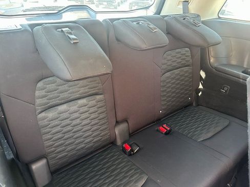 Used 2022 Nissan Pathfinder SV image 34