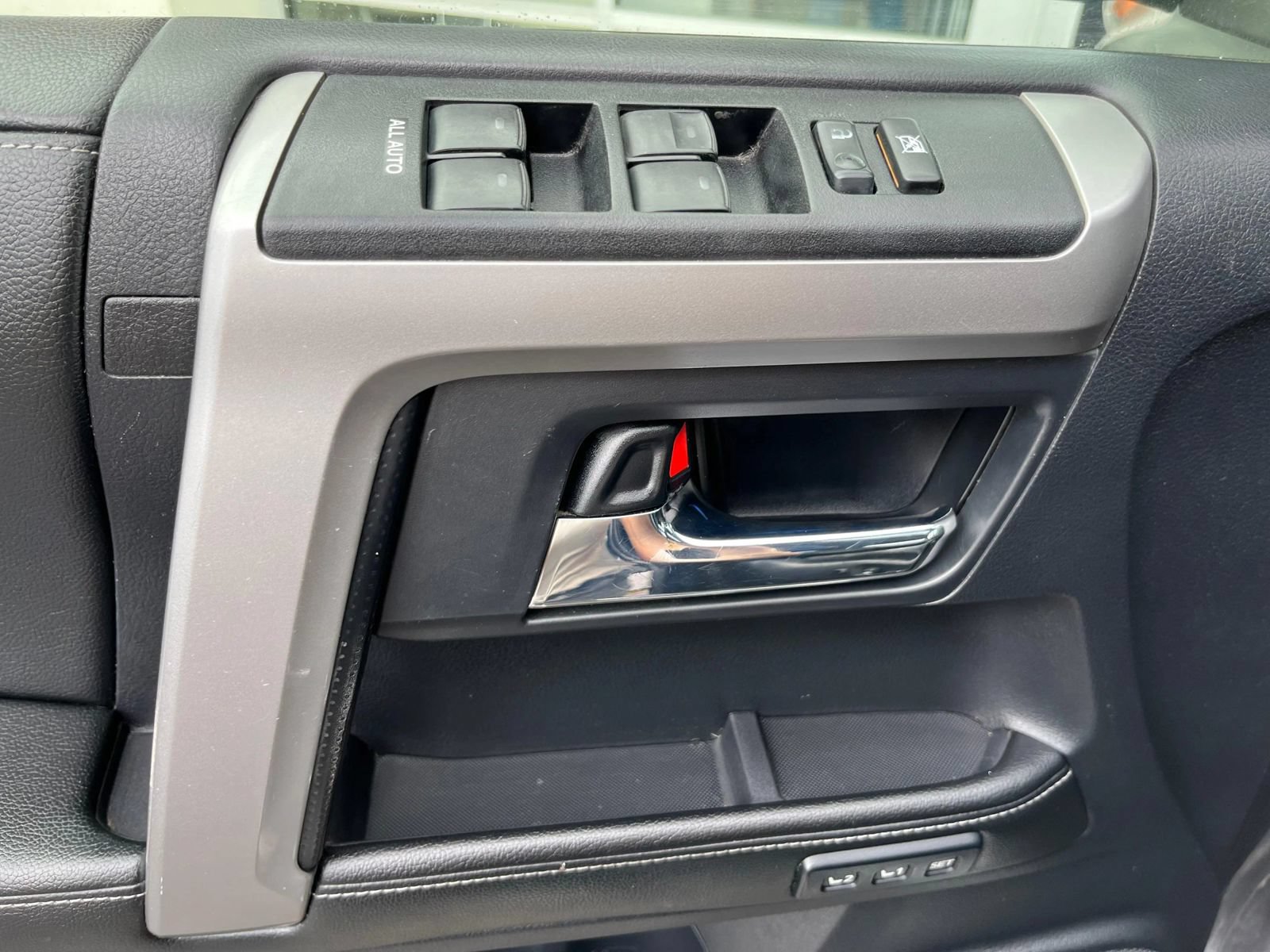 Used 2014 Toyota 4Runner Limited AWD/4WD image 44