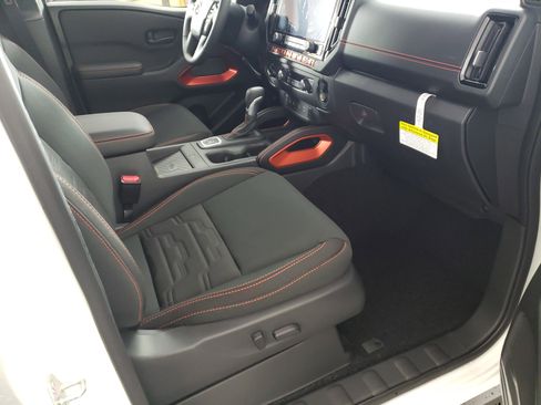 New 2026 Nissan Frontier PRO-4X w/ Pro-4x Convenience Package image 14