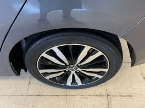 Used 2018 Honda Fit EX image 14