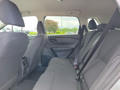 Used 2025 Nissan Rogue S AWD/4WD image 11