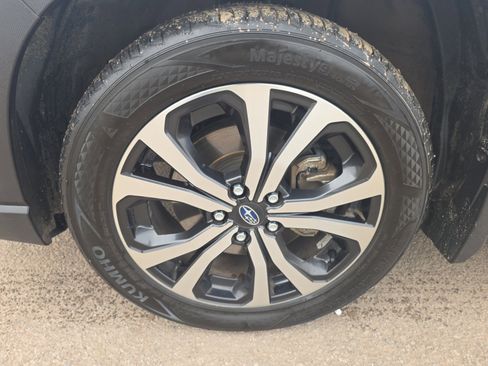 Used 2020 Subaru Forester Limited image 11