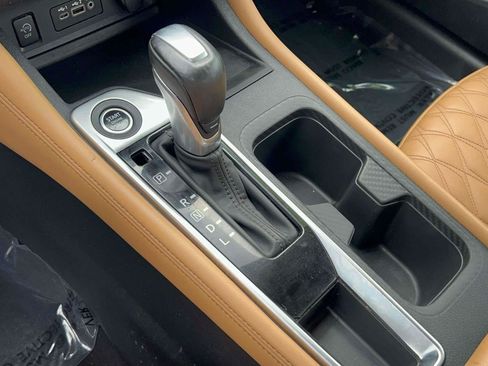 Used 2024 Nissan Sentra SV w/ SV Premium Package FWD image 19