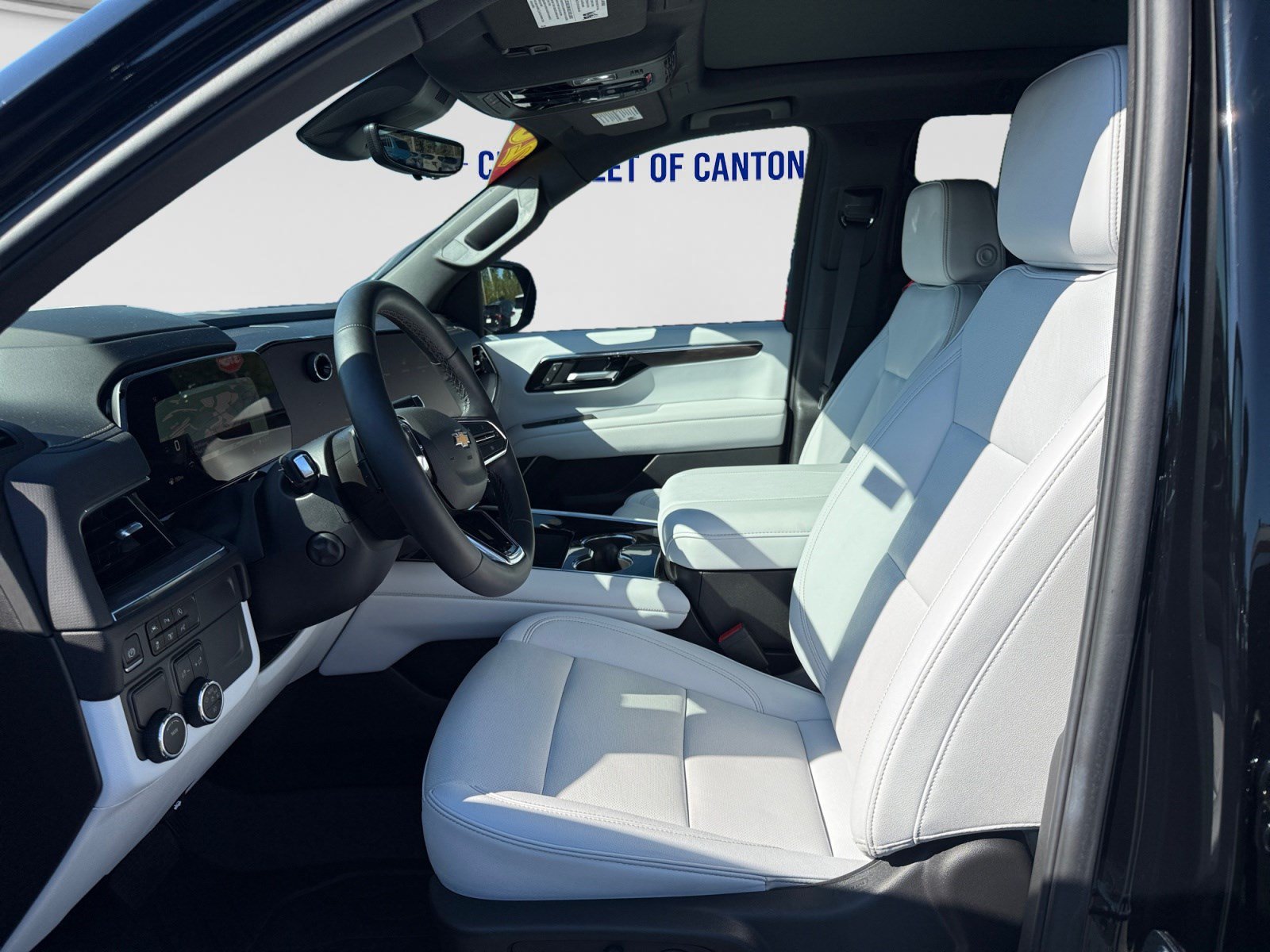 Used 2026 Chevrolet Tahoe Premier RWD image 9