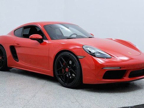 Used 2020 Porsche 718 Cayman S image 7