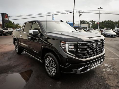 Used 2025 GMC Sierra 1500 Denali Ultimate AWD/4WD image 3