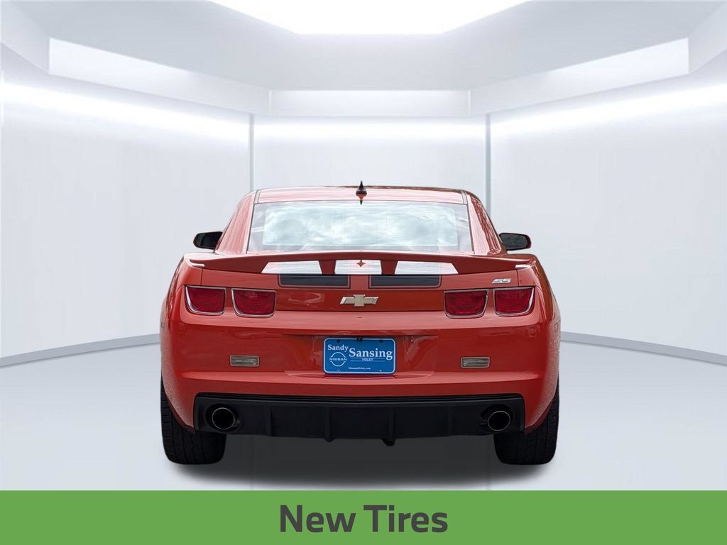Used 2010 Chevrolet Camaro SS w/ RS Package RWD image 6