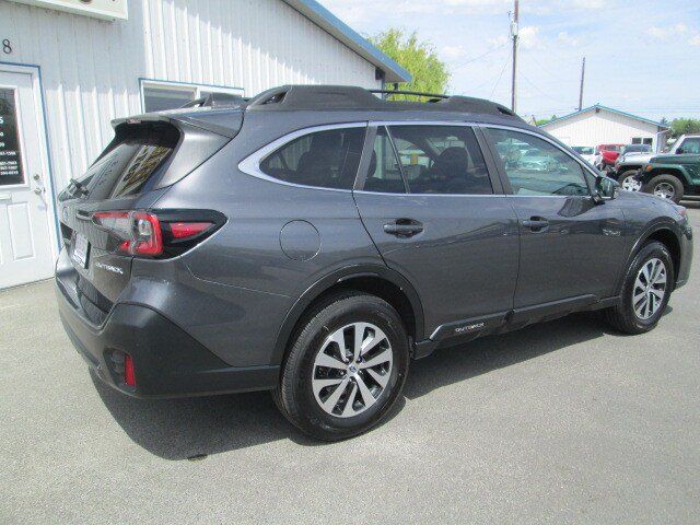 Used 2022 Subaru Outback Premium AWD/4WD image 6