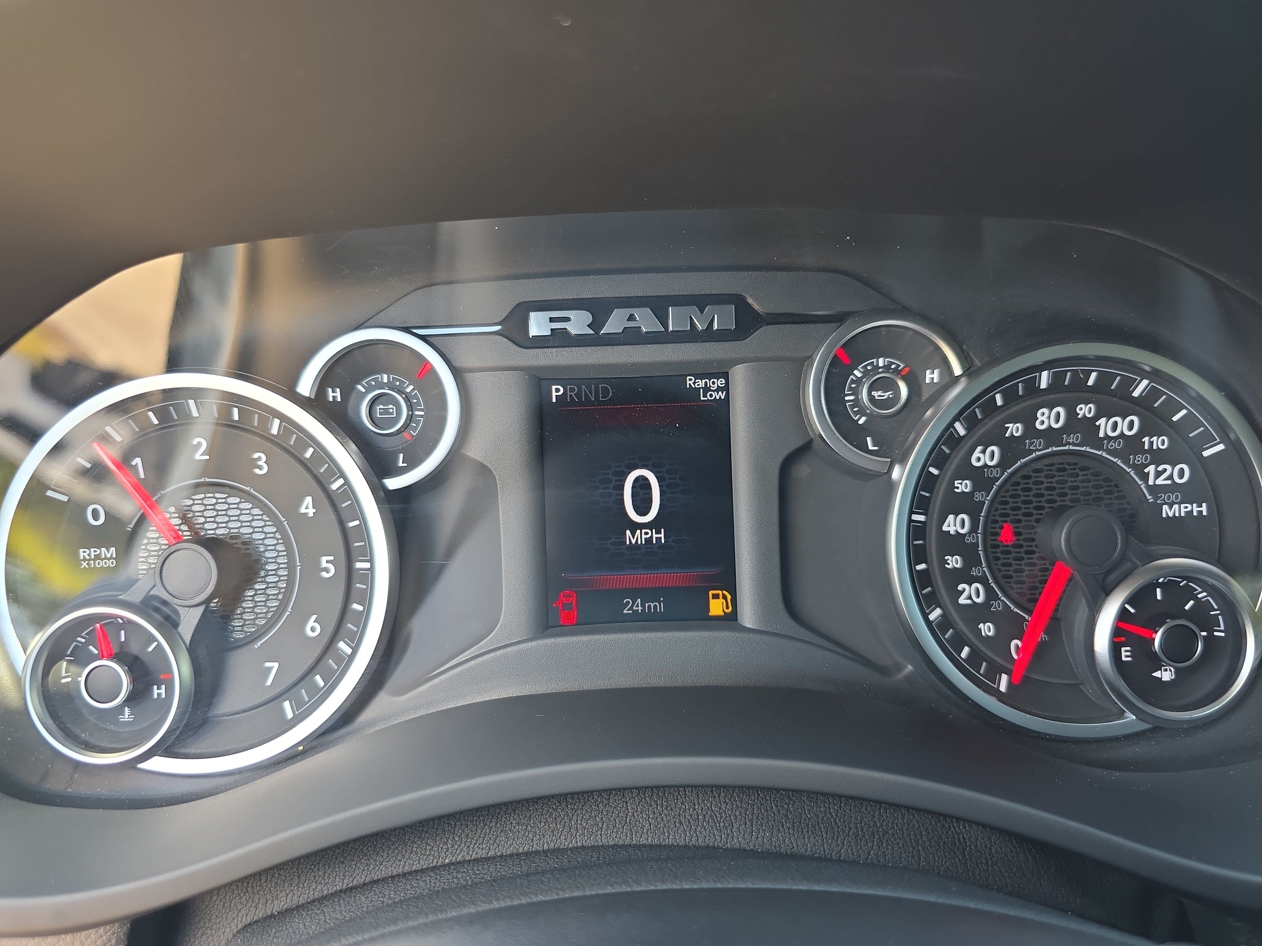 Used 2025 RAM 3500 Big Horn AWD/4WD image 20