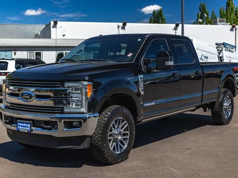 Used 2017 Ford F350 Lariat w/ Lariat Ultimate Package AWD/4WD image 4