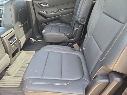 Used 2019 Chevrolet Traverse Premier w/ Driver Confidence II Package FWD image 19