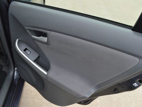 Used 2011 Toyota Prius Two FWD image 25