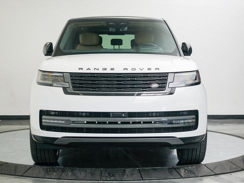 Used 2024 Land Rover Range Rover Long Wheelbase Autobiography image 8