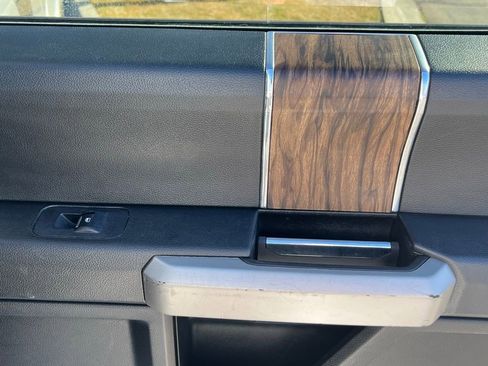 Used 2019 Ford F150 Lariat w/ Equipment Group 501A Mid image 21