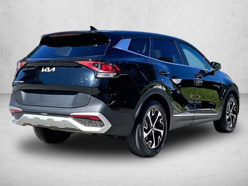 Used 2024 Kia Sportage EX FWD image 2