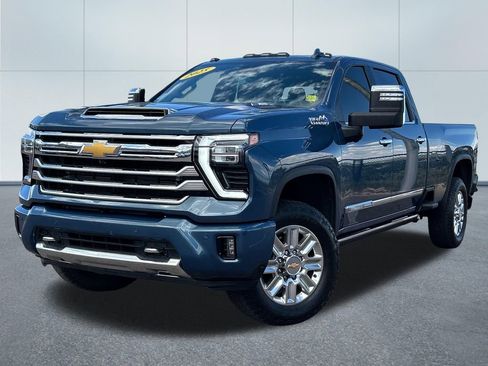 Used 2025 Chevrolet Silverado 3500 High Country w/ High Country Premium Package AWD/4WD image 1